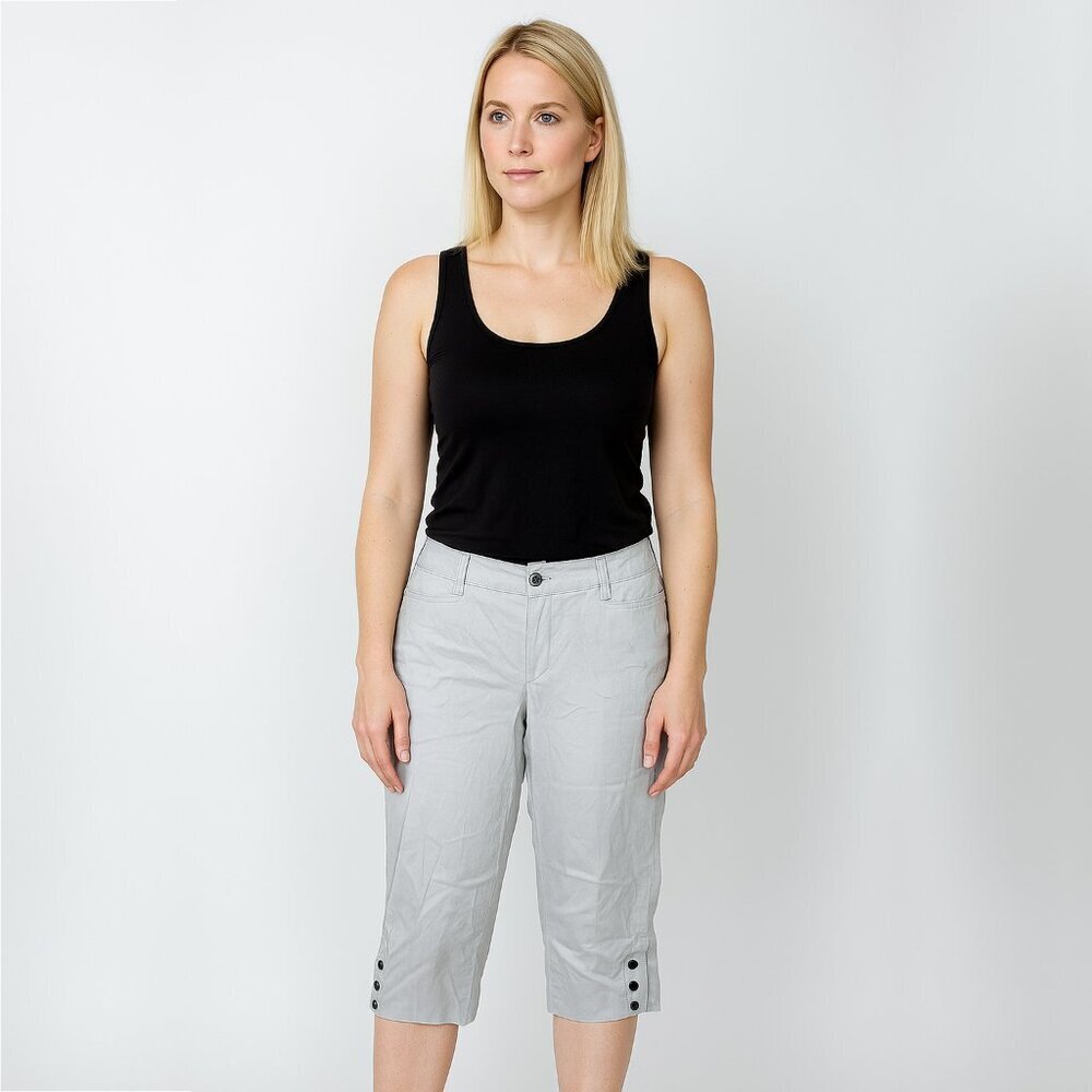 2/$30 White House Black Market Slim Capri Button Accents Grey 6 #A0014